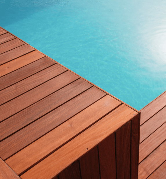 terrasse piscine src parquet